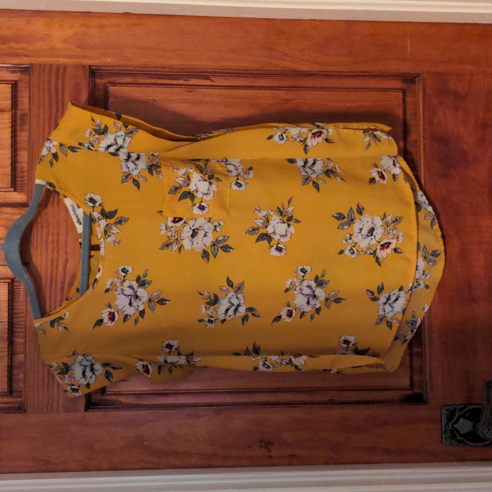 Alice blue stitch fix yellow top